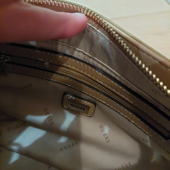 Guess Bag - Picture 5 of 8